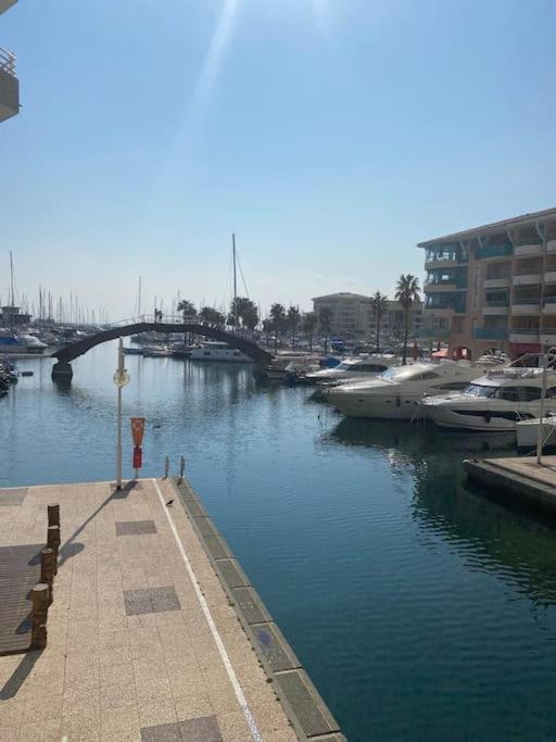 Appt 2 Pieces Port Frejus - Mega Terrasse + Garage 아파트 외부 사진